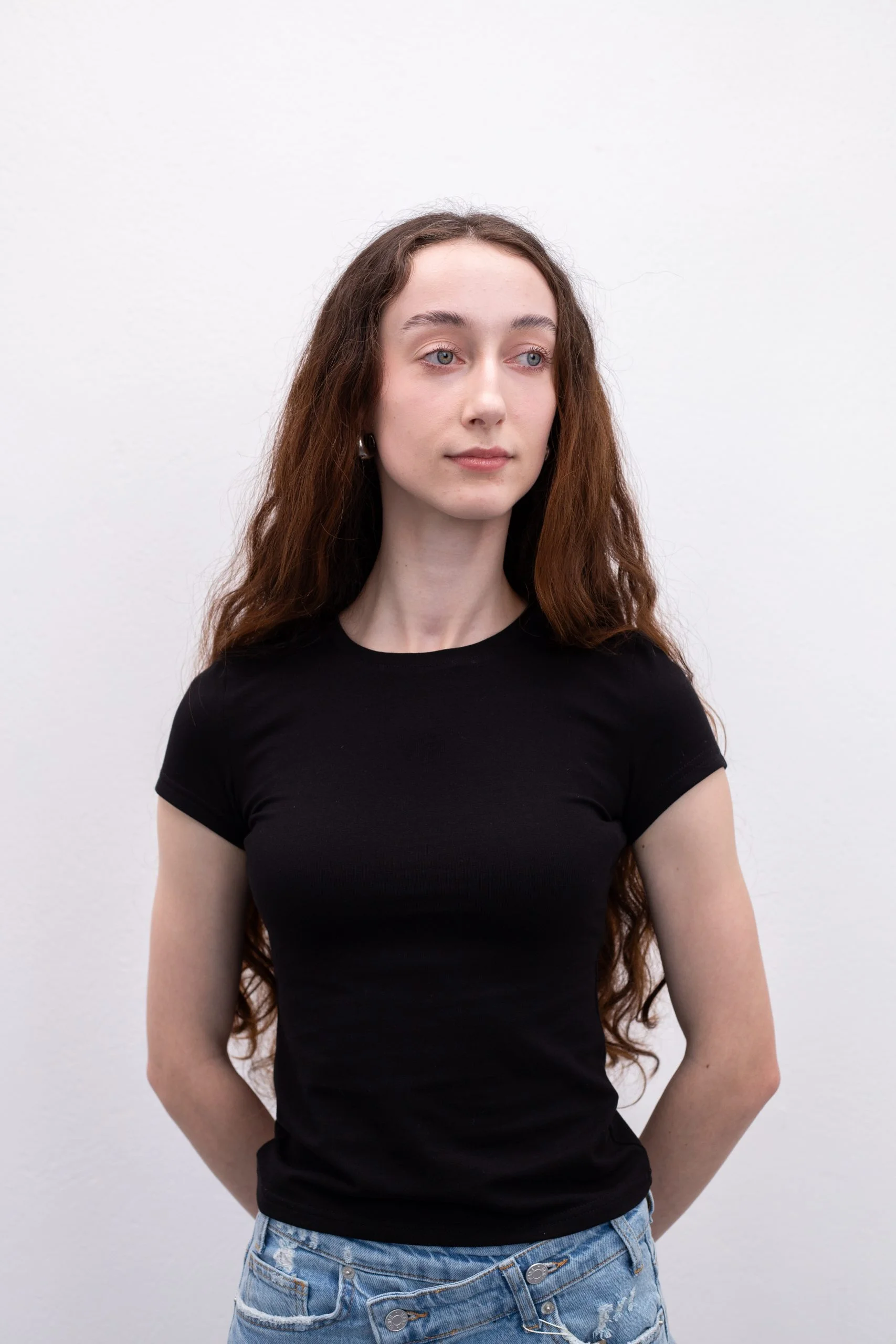 ФУТБОЛКА BASIC SLIM, ЧОРНИЙ