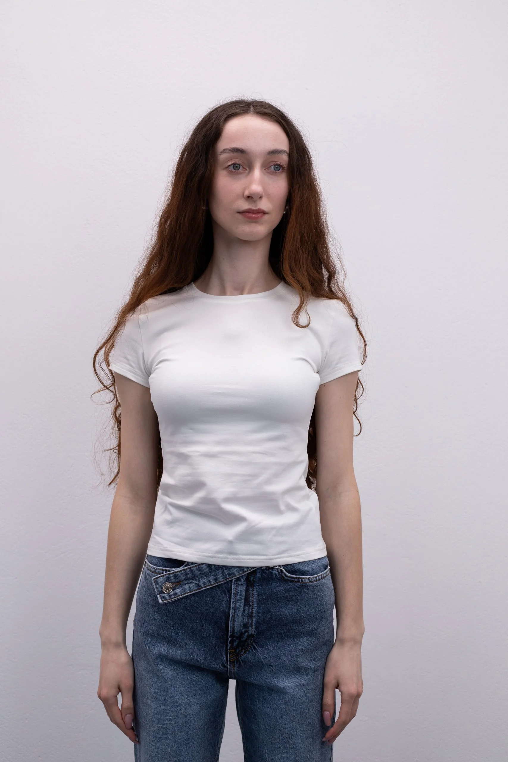 ФУТБОЛКА BASIC SLIM, МОЛОЧНИЙ