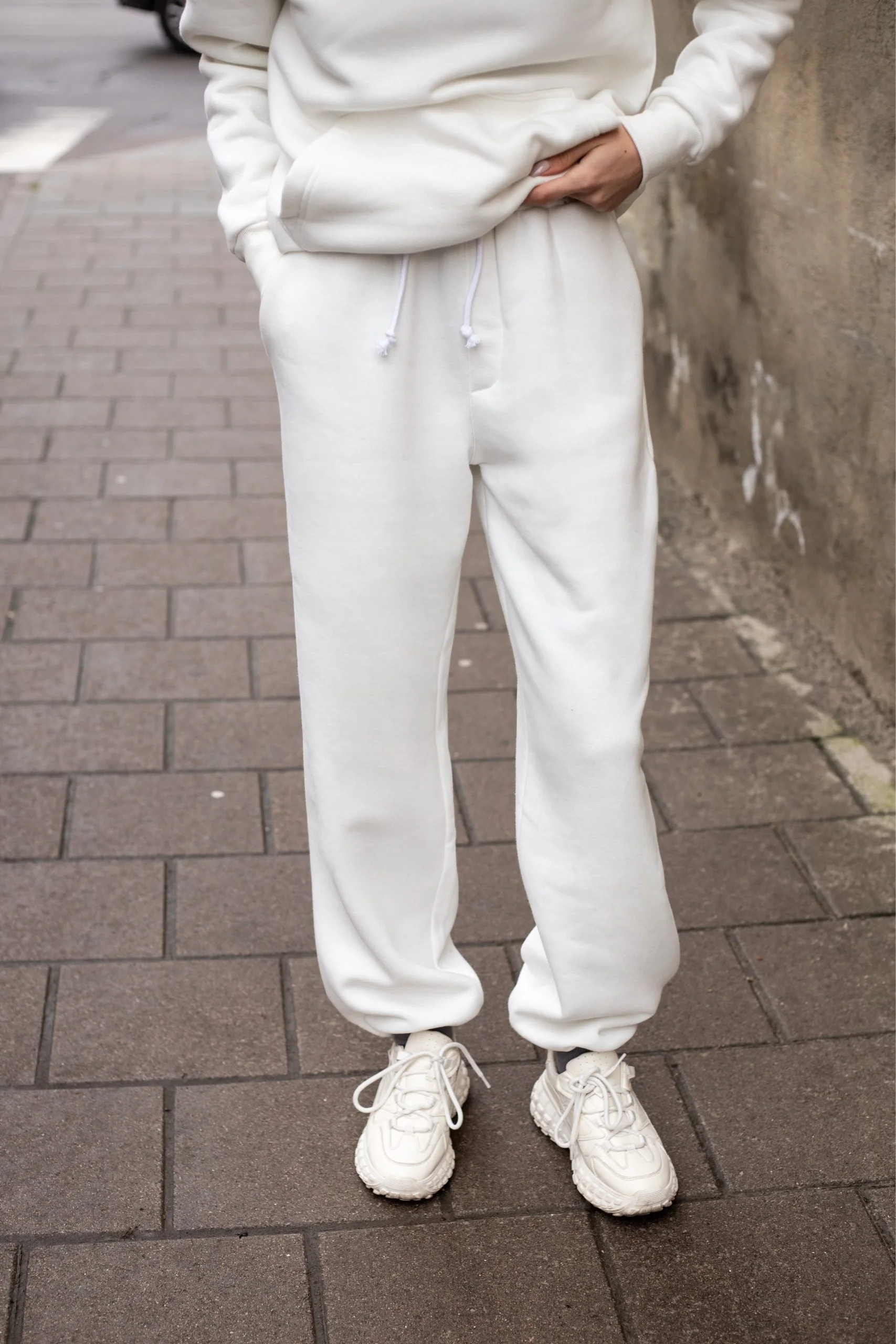 ШТАНИ ЗІ СТЯЖКАМИ IT'S BASIC, НА ФЛІСІ, МОЛОЧНИЙ